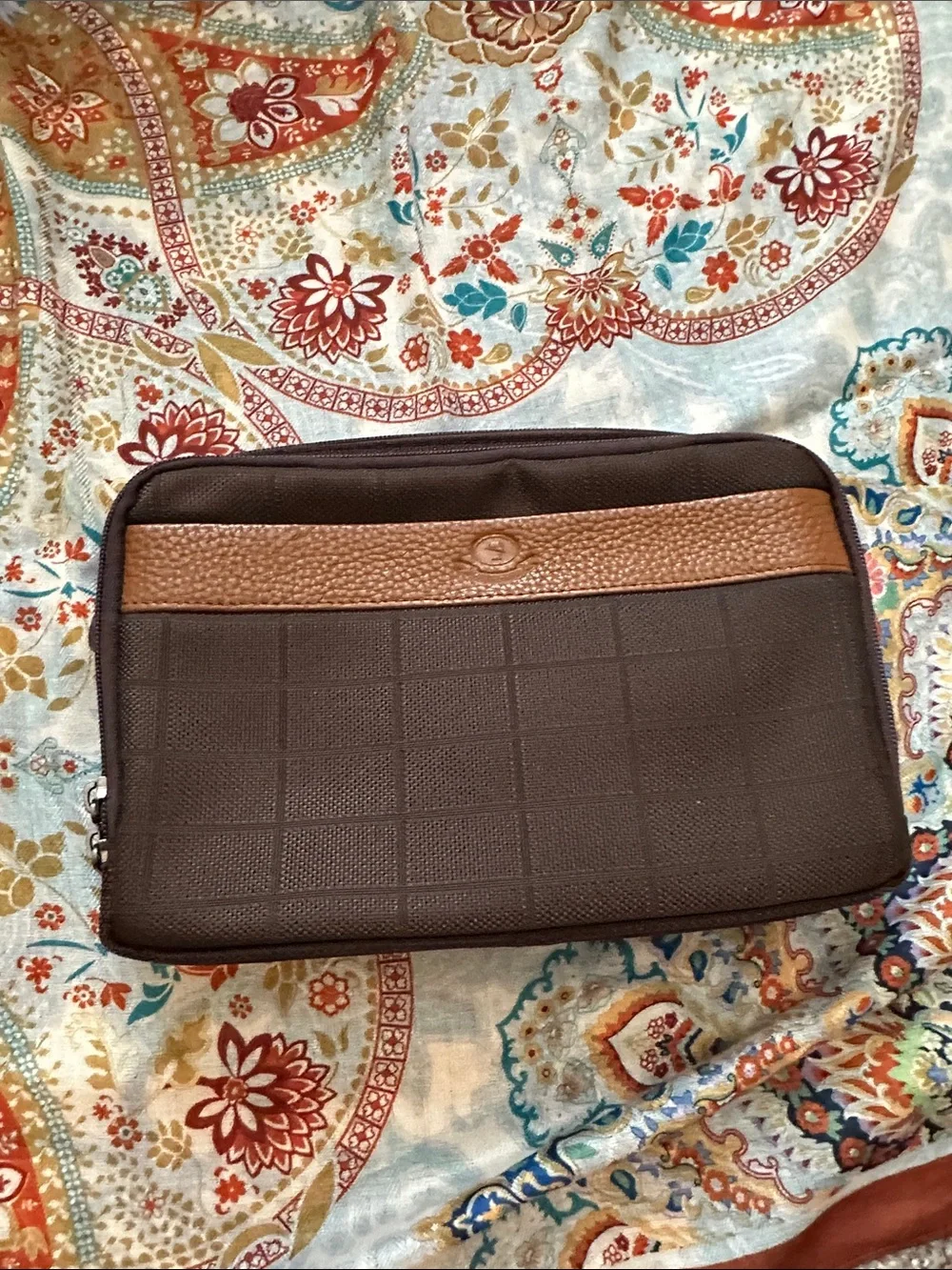 Men's Dark Brown Messenger Pouch with Tan Accent