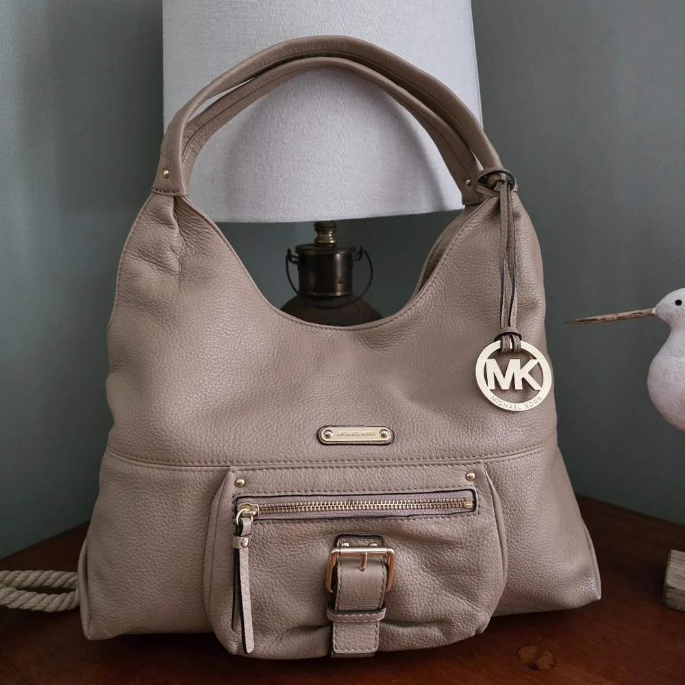 Michael Kors exterior bag
