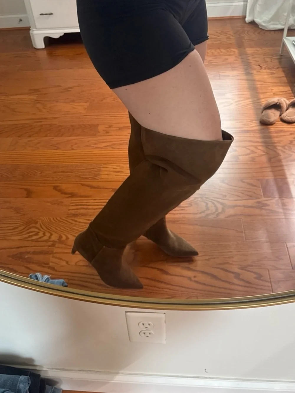 Vince Camuto classic thigh