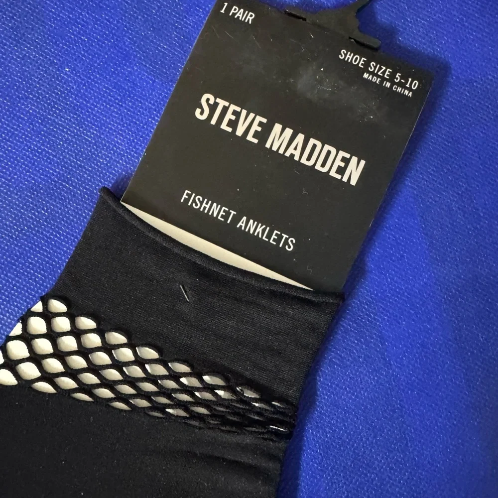 Steve Madden Black Fishnet Casual Socks