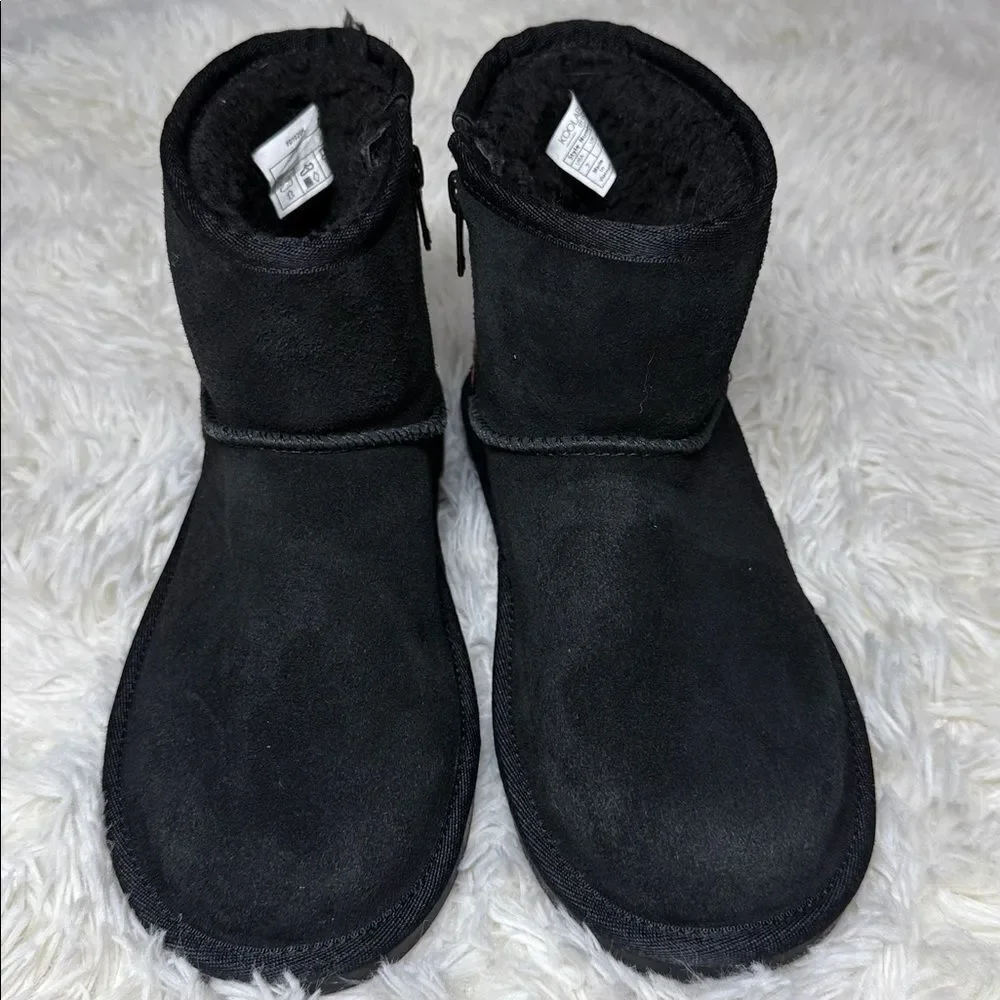 Koolaburra kids black