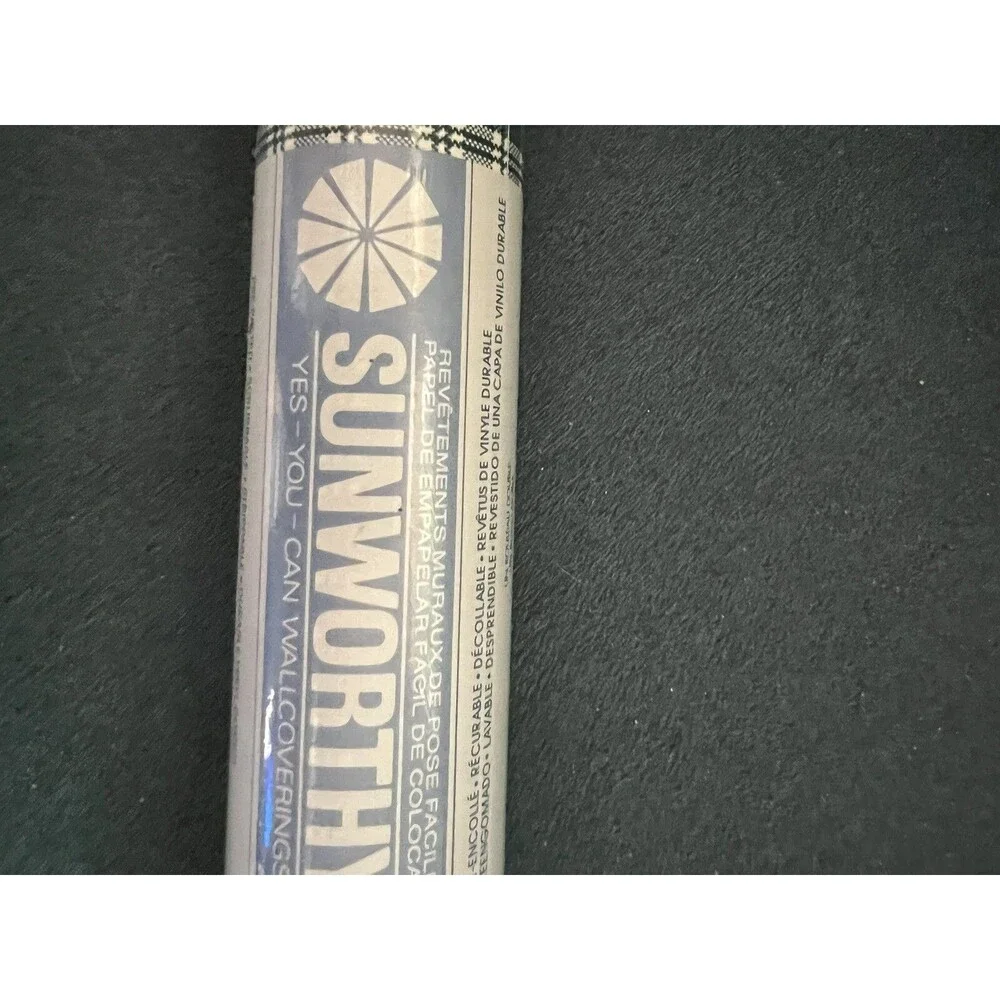 Sunworthy green white