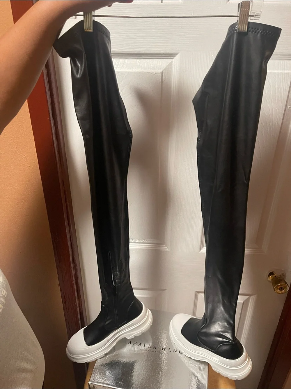 Azalea Wang jeans elevates over