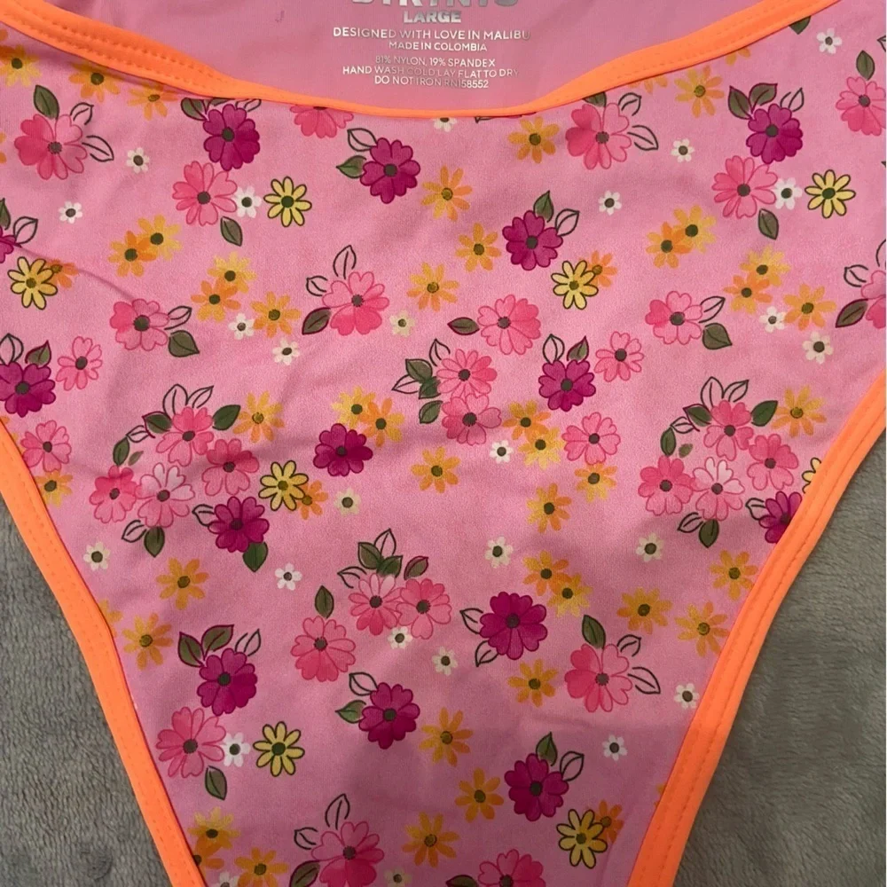 Frankies Bikinis 31” wearing out****