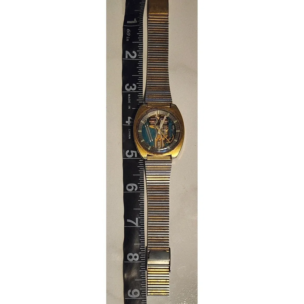 Bulova expansion features speidel