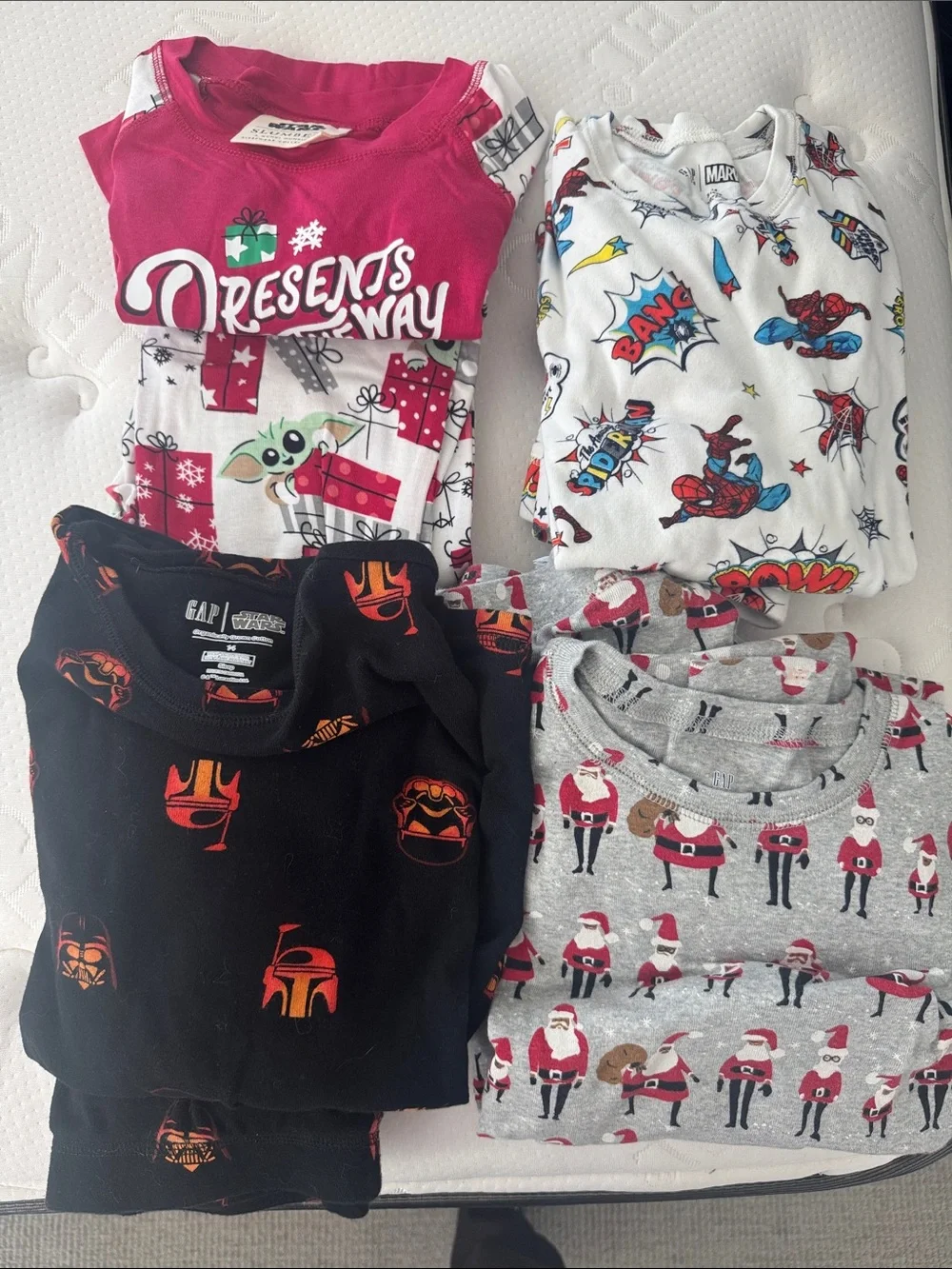 Set of 4 GAP and Munki long sleeve long pant pajama sets