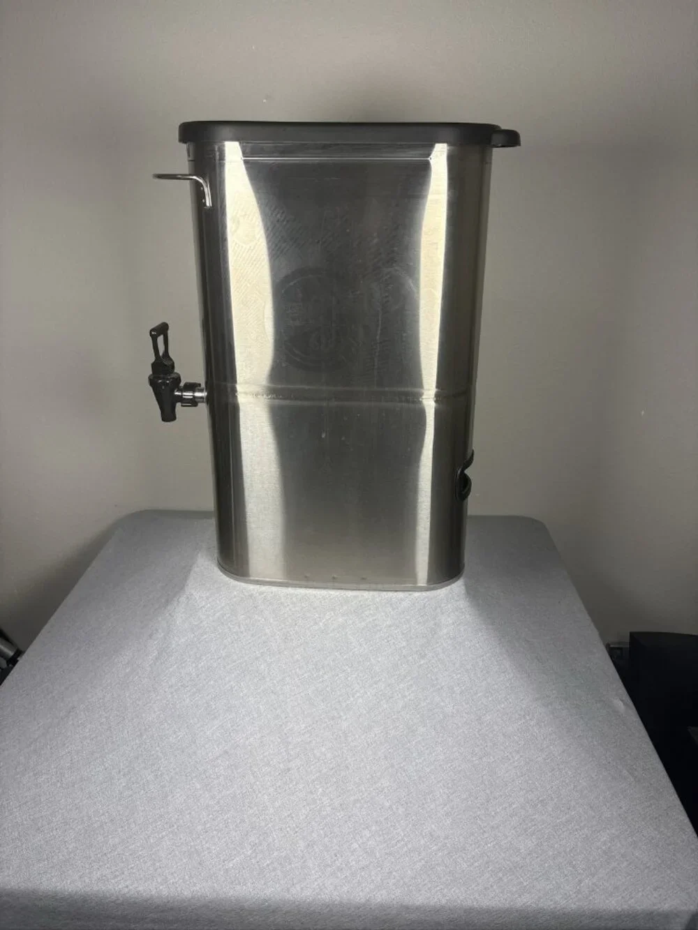 Bunn TDO-N-3.5 Narrow Iced Tea/ Iced Coffee Dispenser 3.5 Gallon Stainless Steel