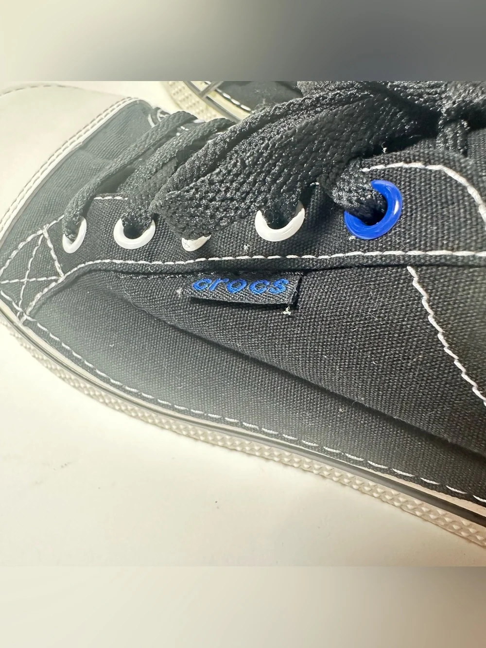 CROCS hover sneakers