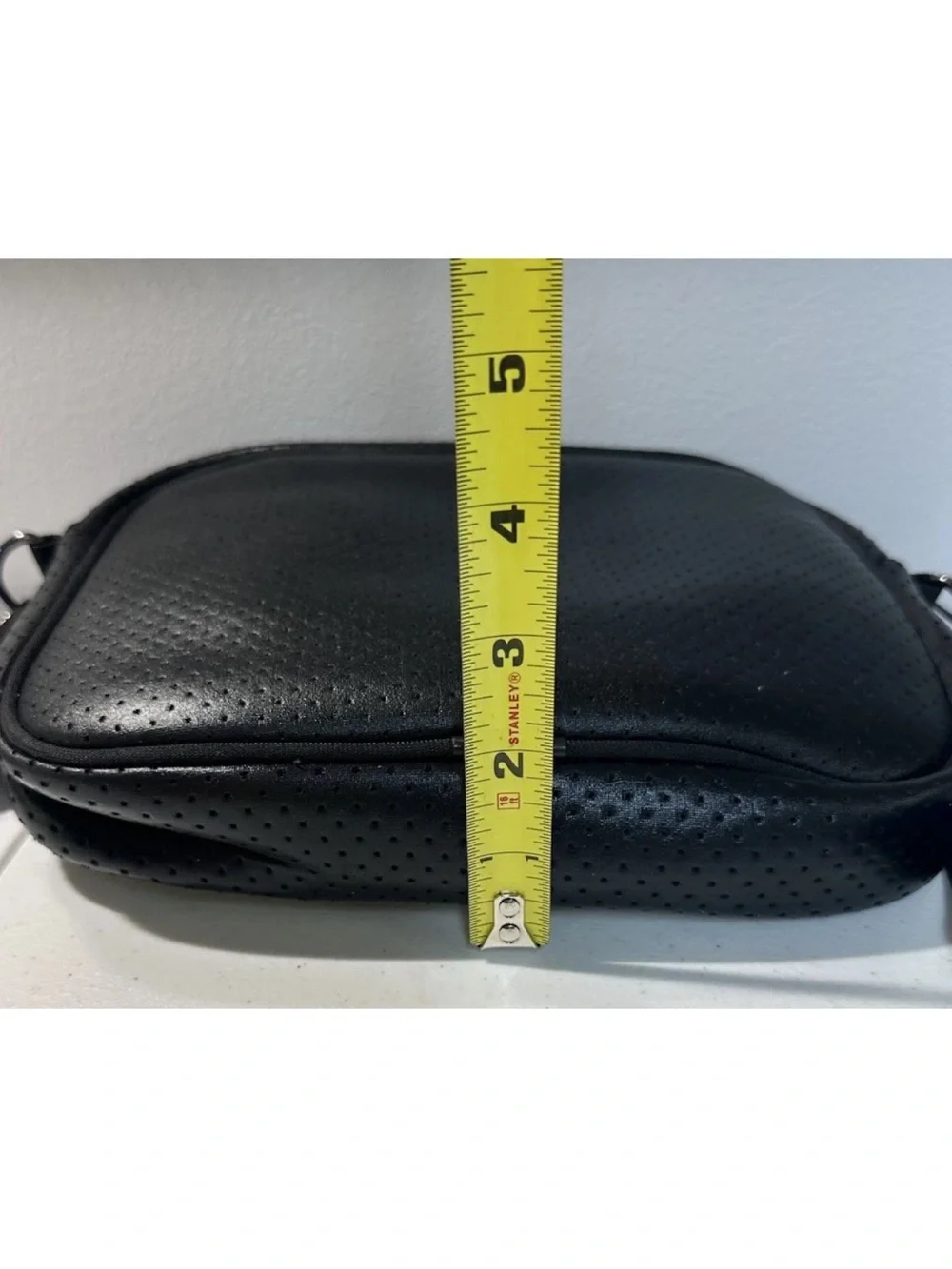 HAUTE SHORE stylish black