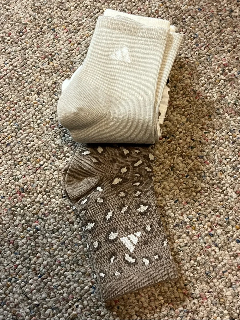 adidas 💯 authentic