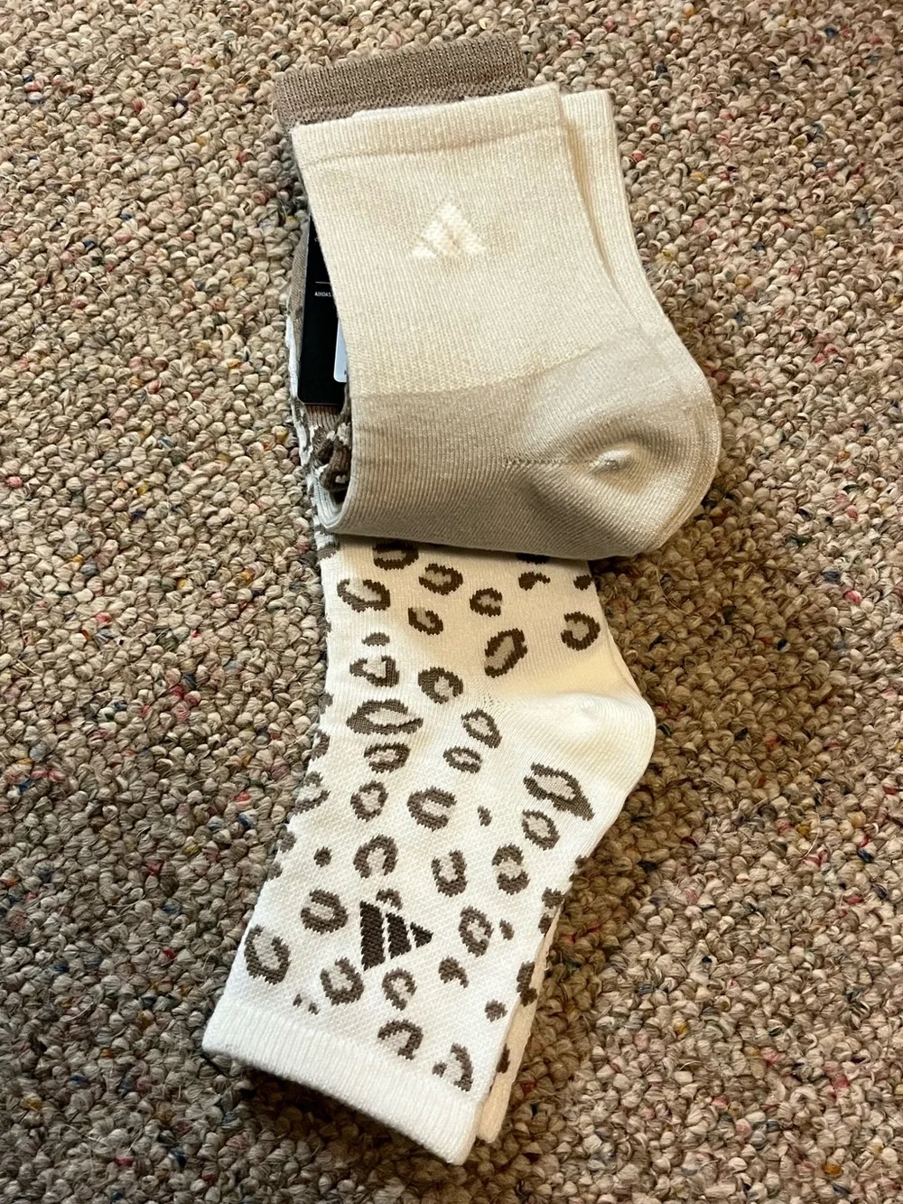 adidas 💯 authentic