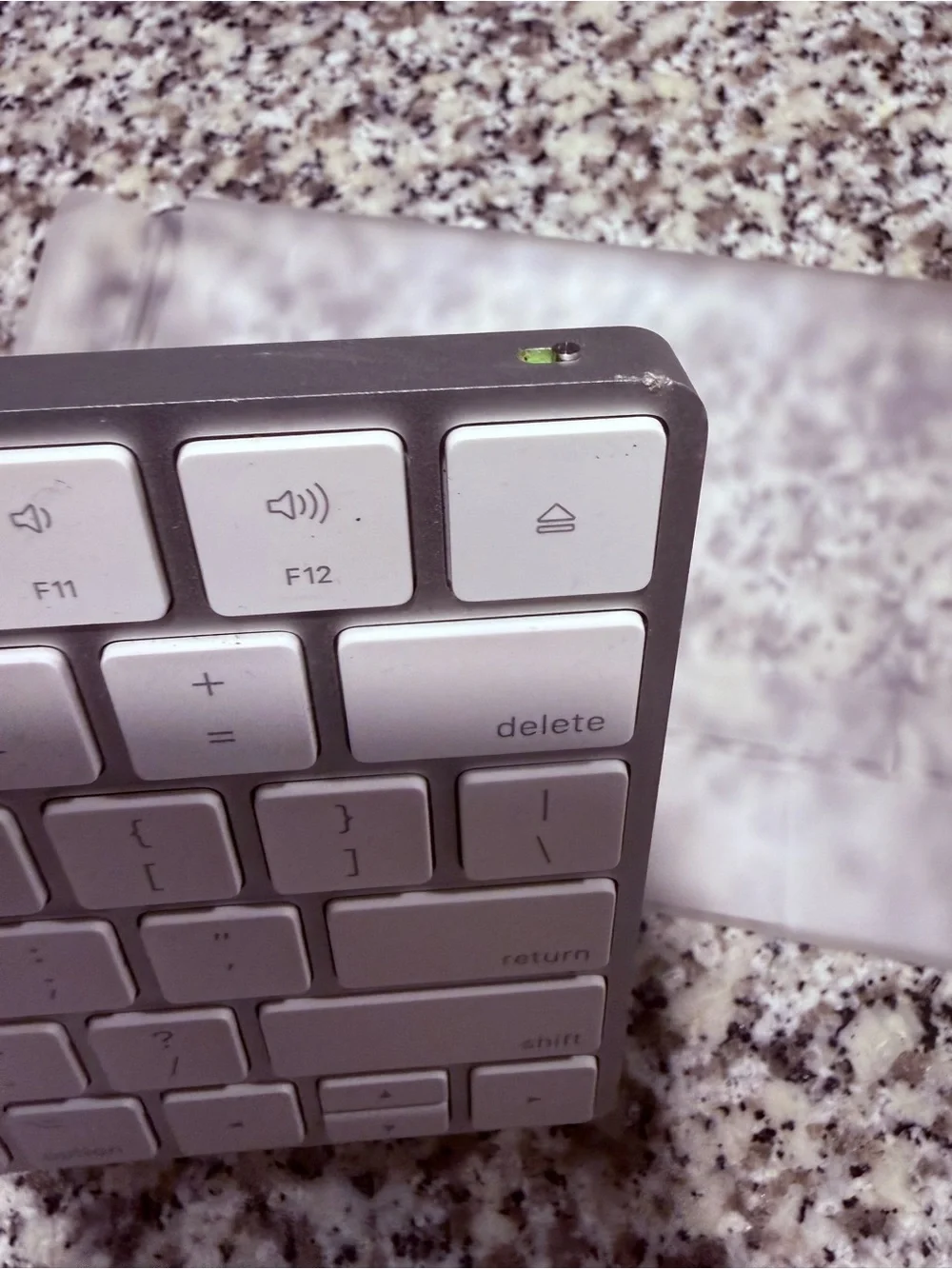 Apple this sleek crisp