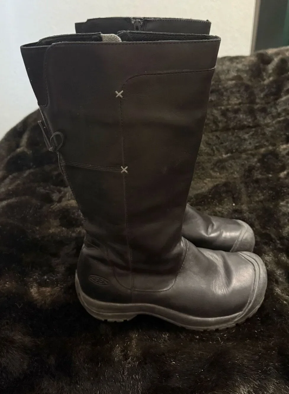 Keen Dry Tall Knee High Black Leather Boots Women's Size 10 53019