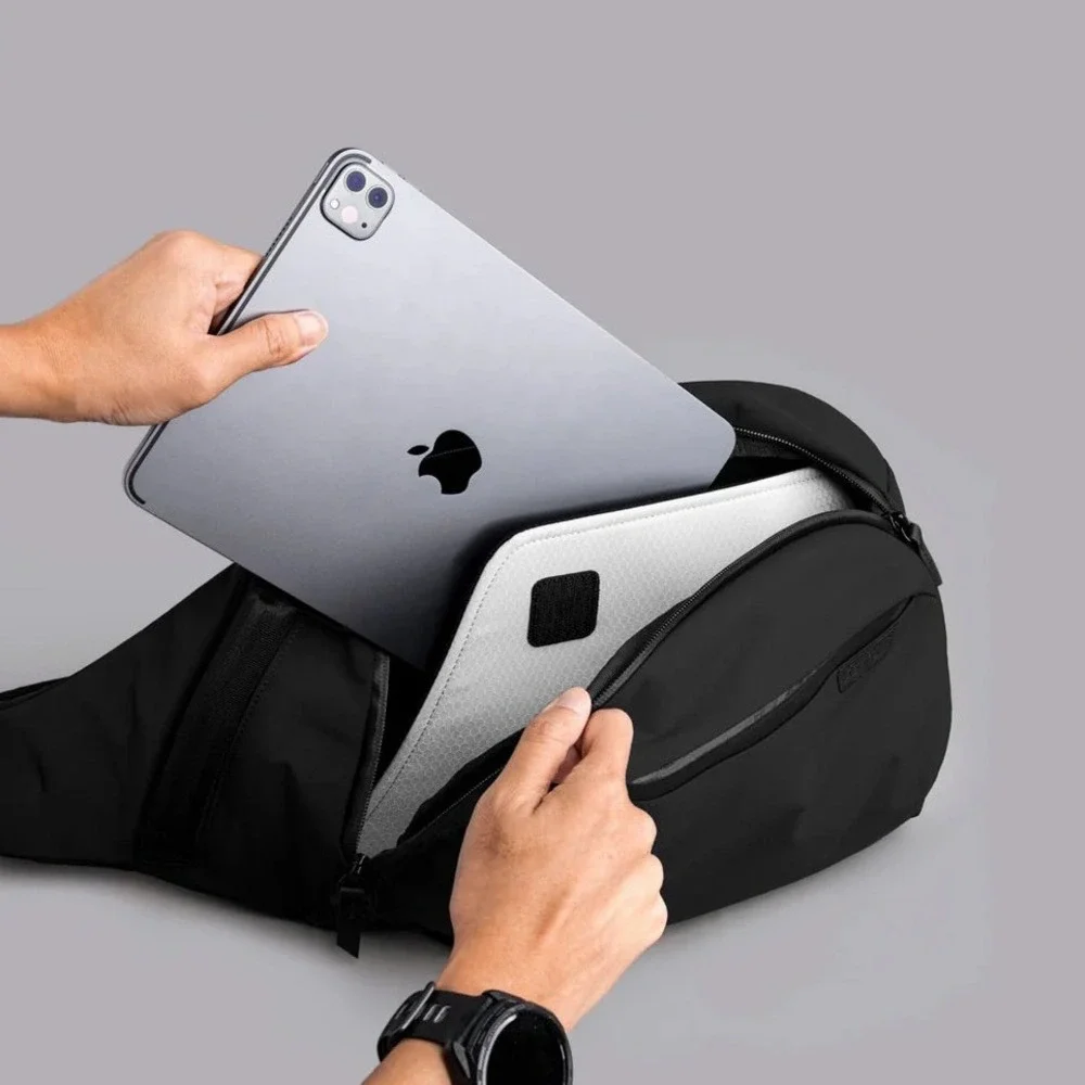 Alpaka carry minimalist padded