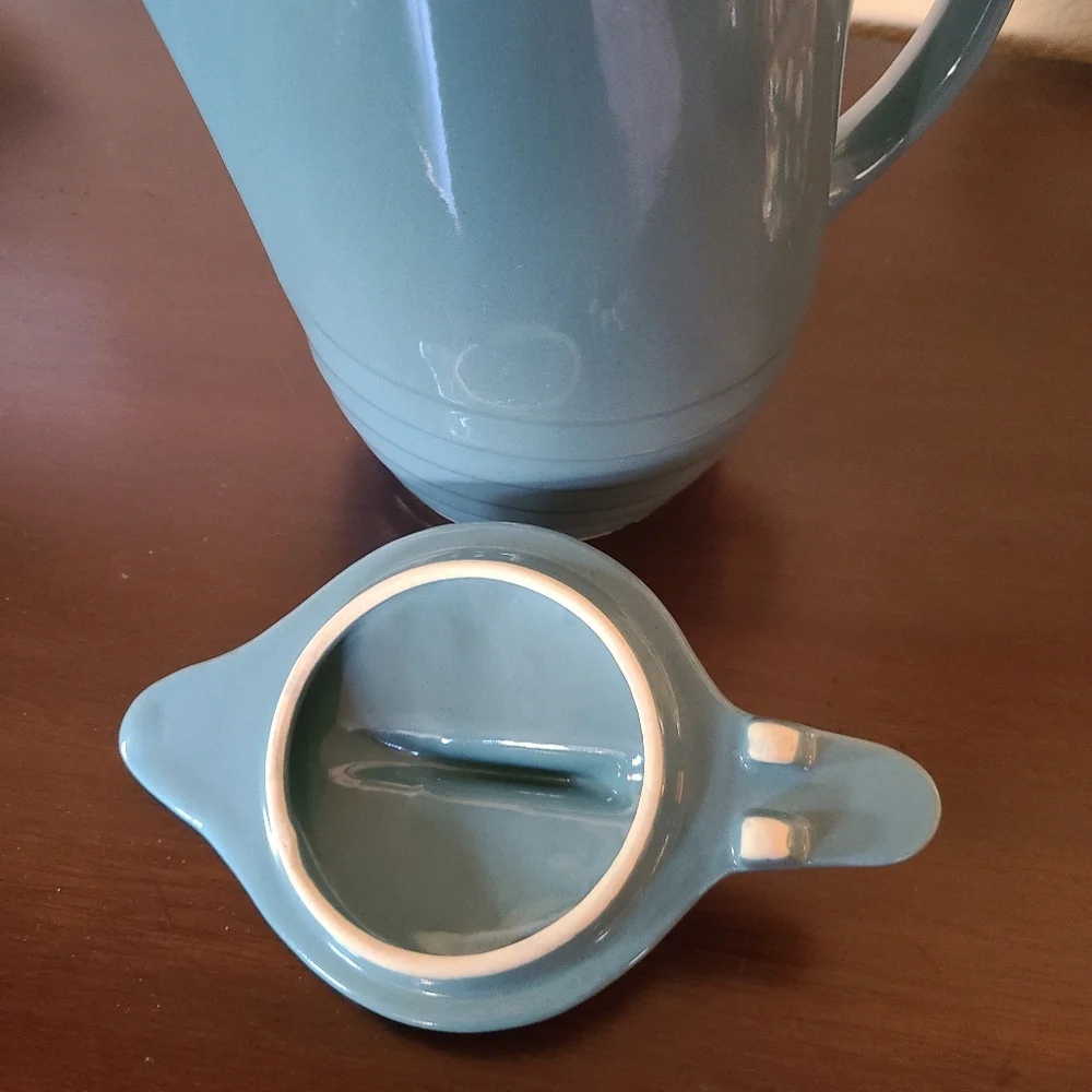 Universal Pottery aqua universal