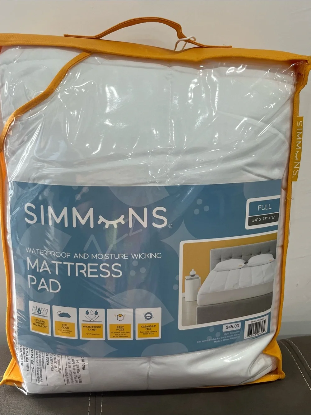 Simmons Full Waterproof Mattress Pad with Moisture Wicking Technology – New