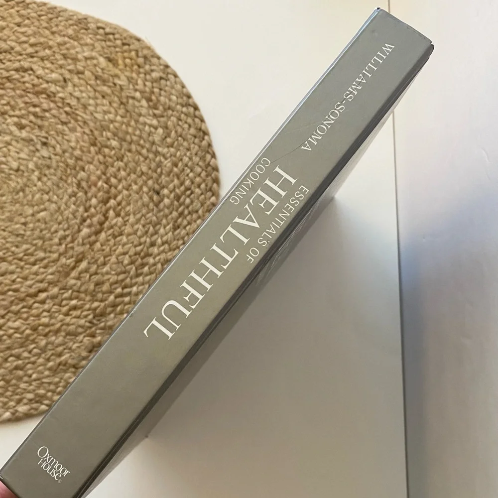 WILLIAMS-SONOMA Essentials of Healthful Cooking Cookbook