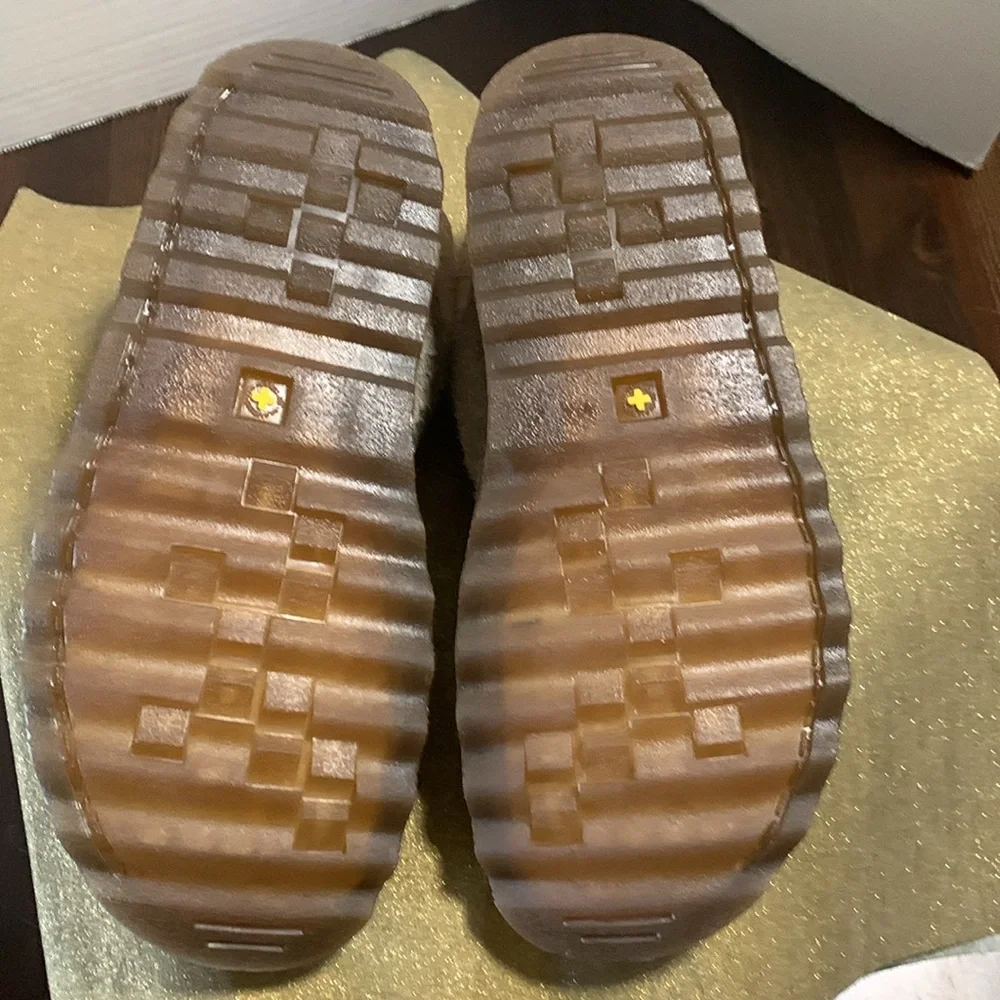 Dr. Martens rare htf