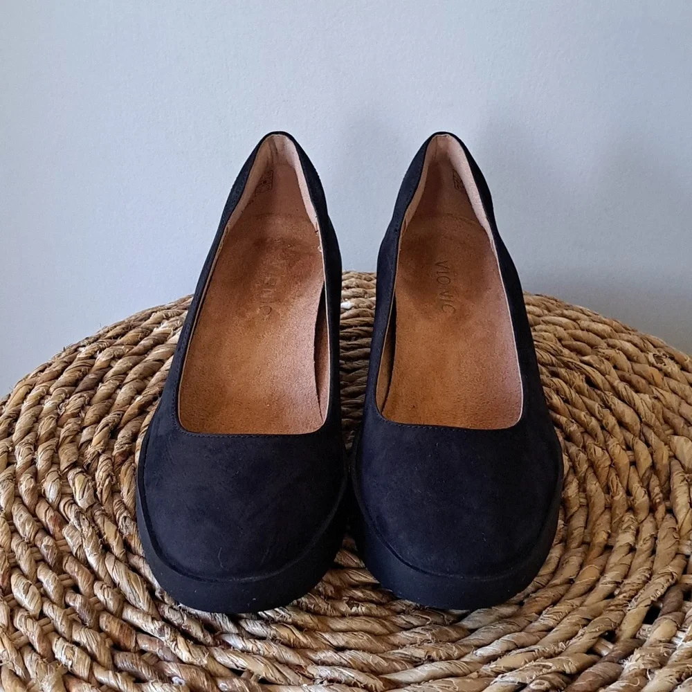 Vionic designed padded