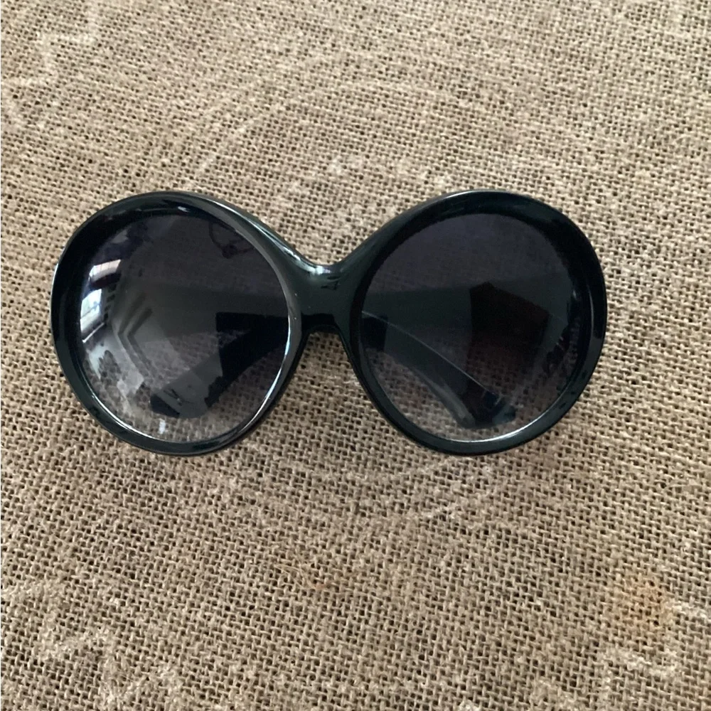 N/A chic stylish