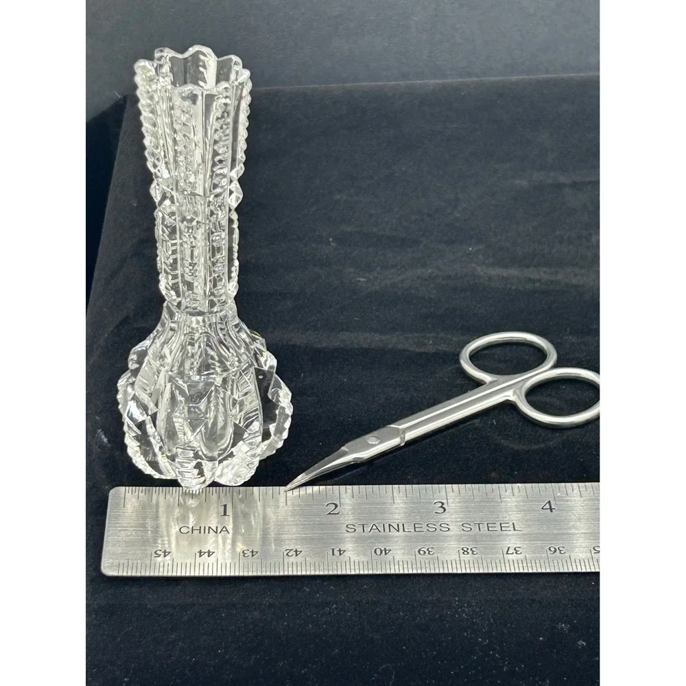 Unbranded vintage clear