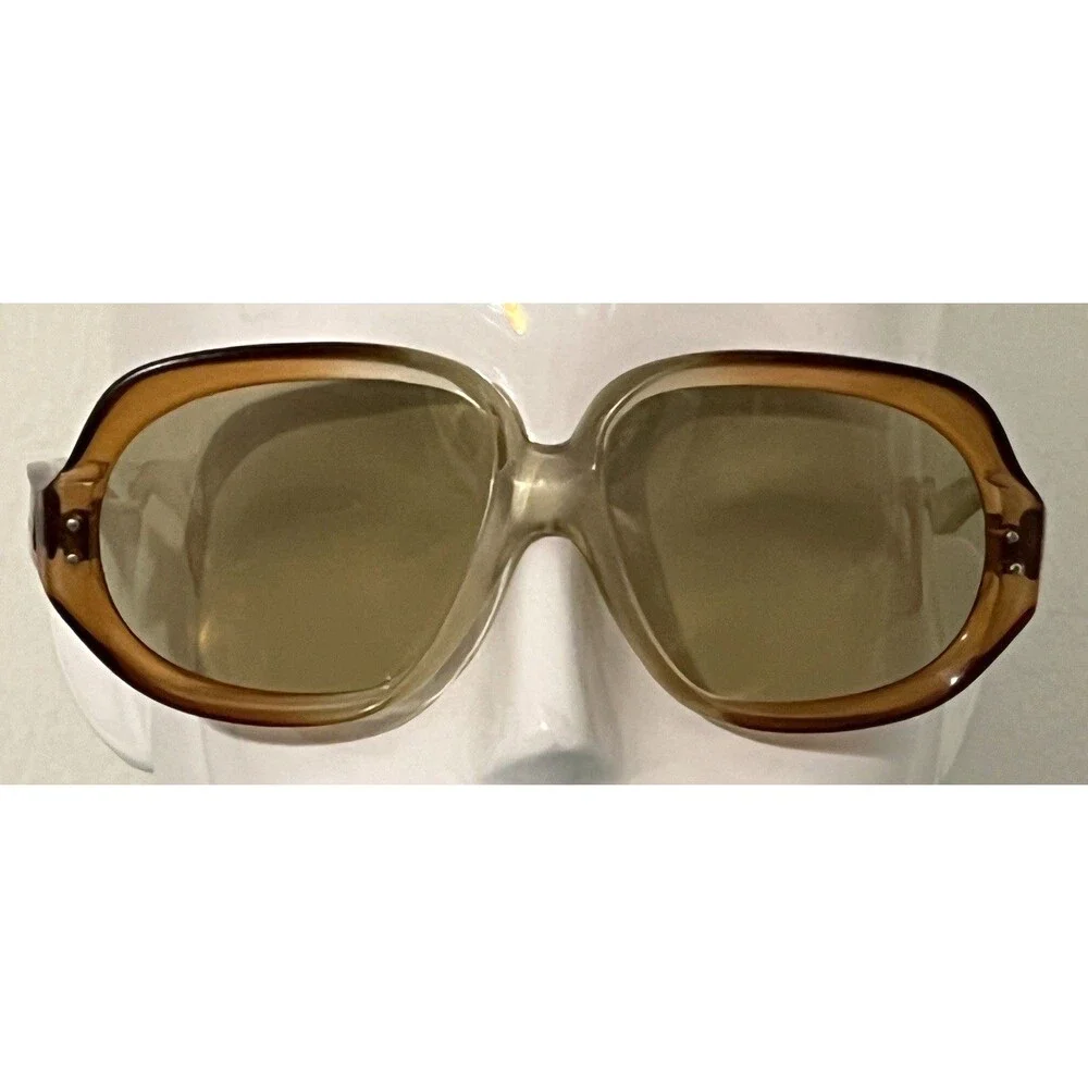 Ted Lapidus feature standout frames