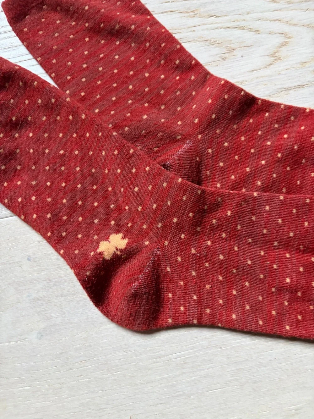 N/A red women’s