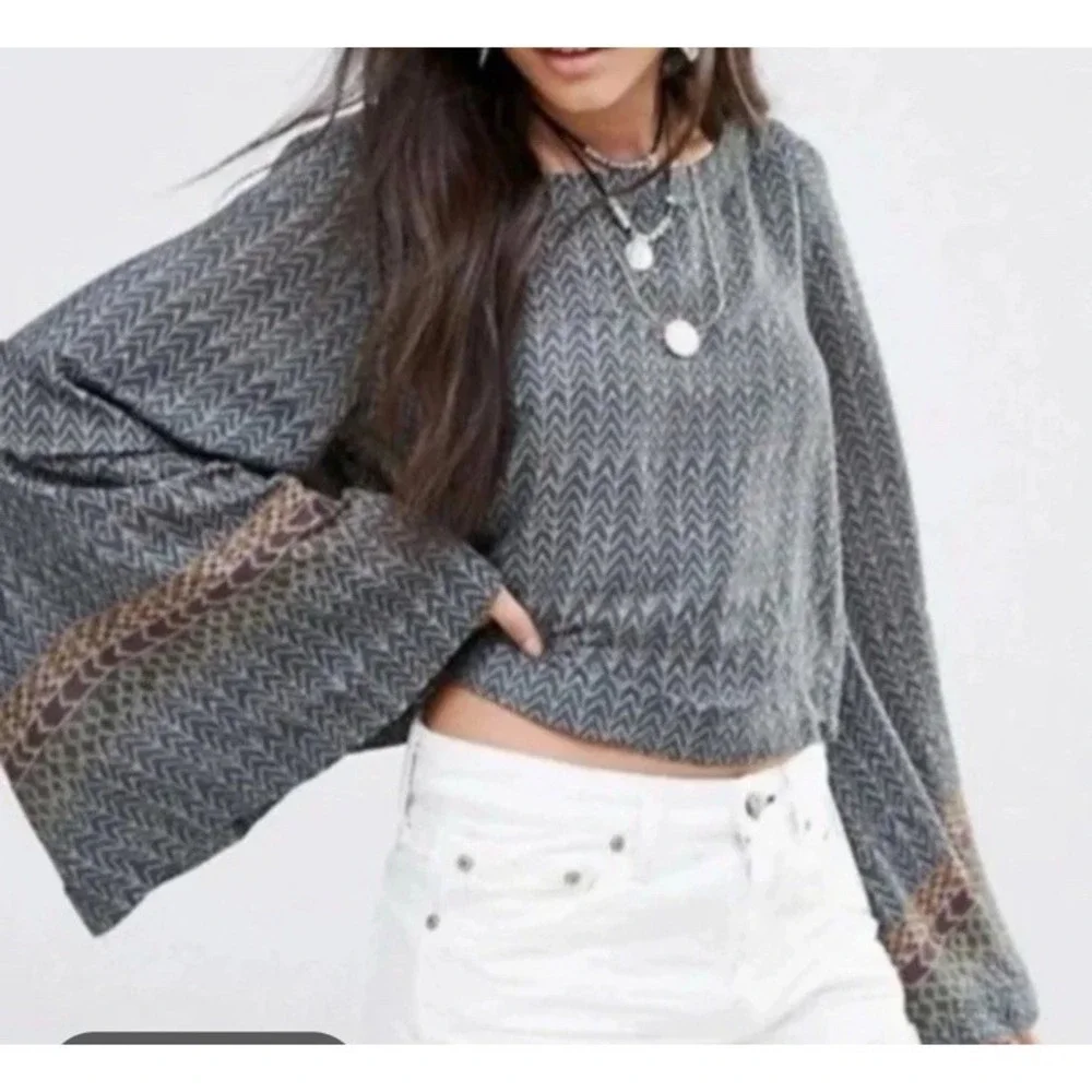 Free People Sz S Stars Aligned Patterned Bell Sleeve Crop Blouse Boxy Top Jade