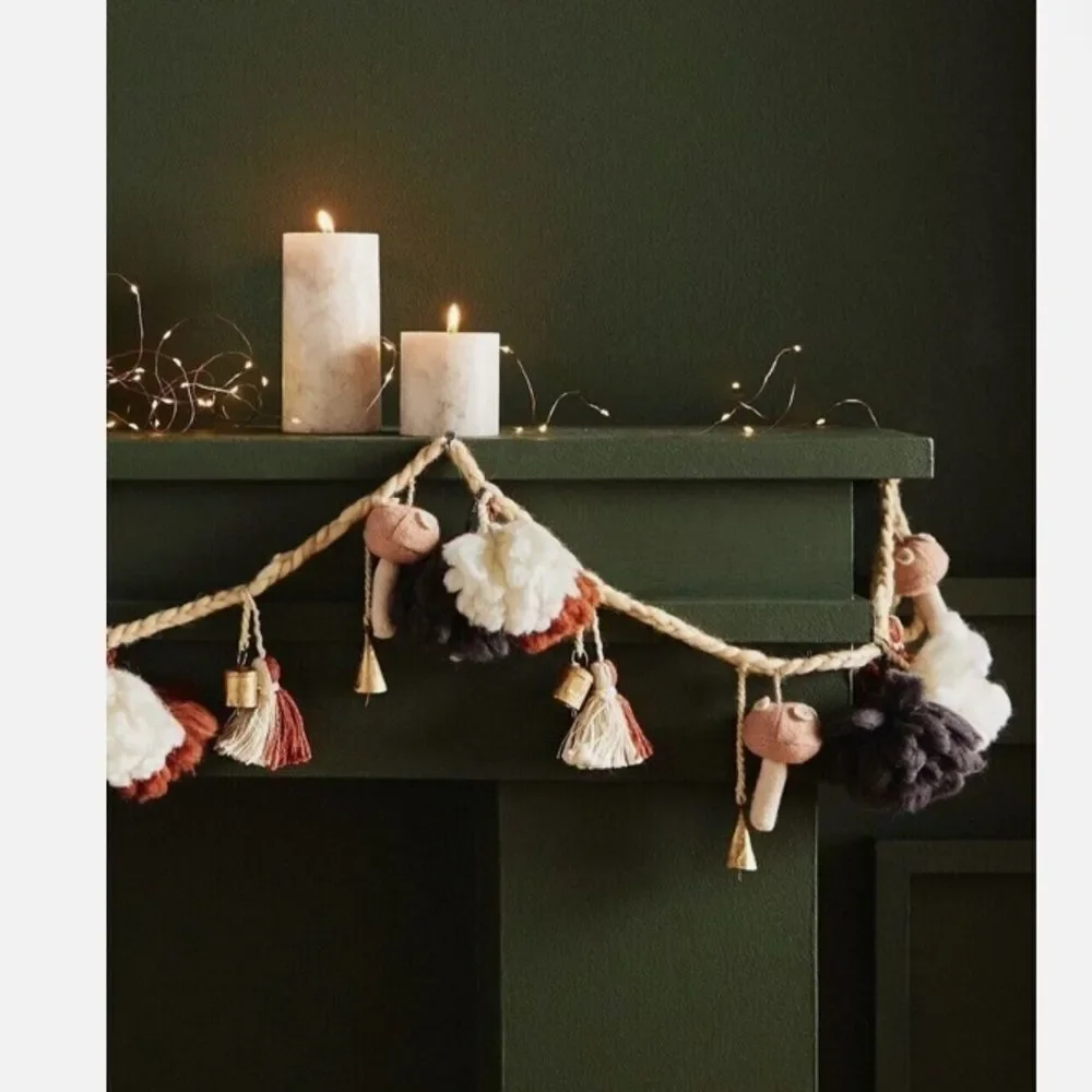 Anthropologie Large Mushroom Garland 72