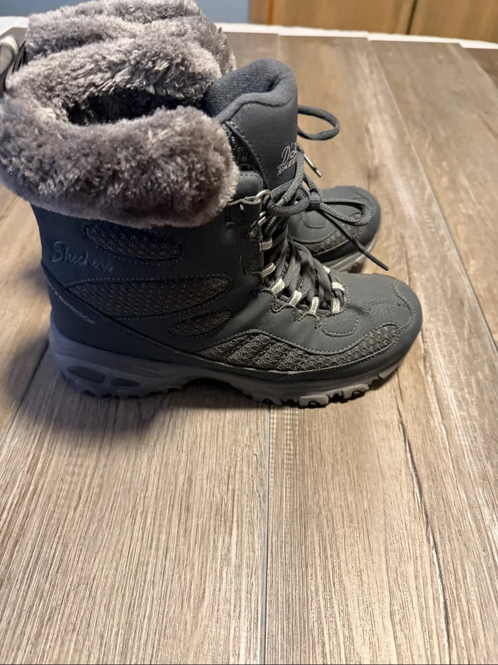Skechers warm faux