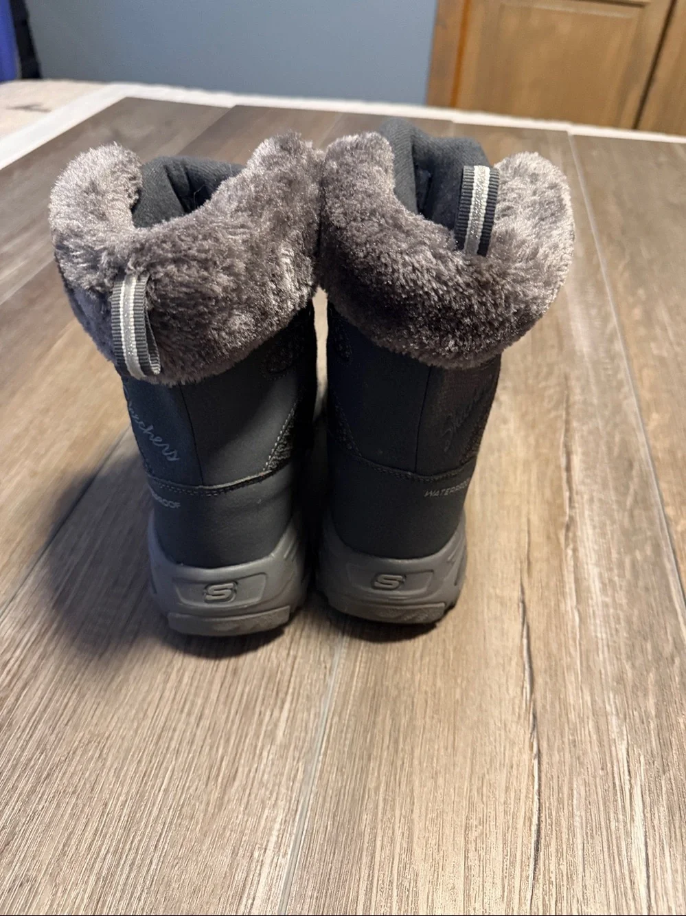 Skechers warm faux