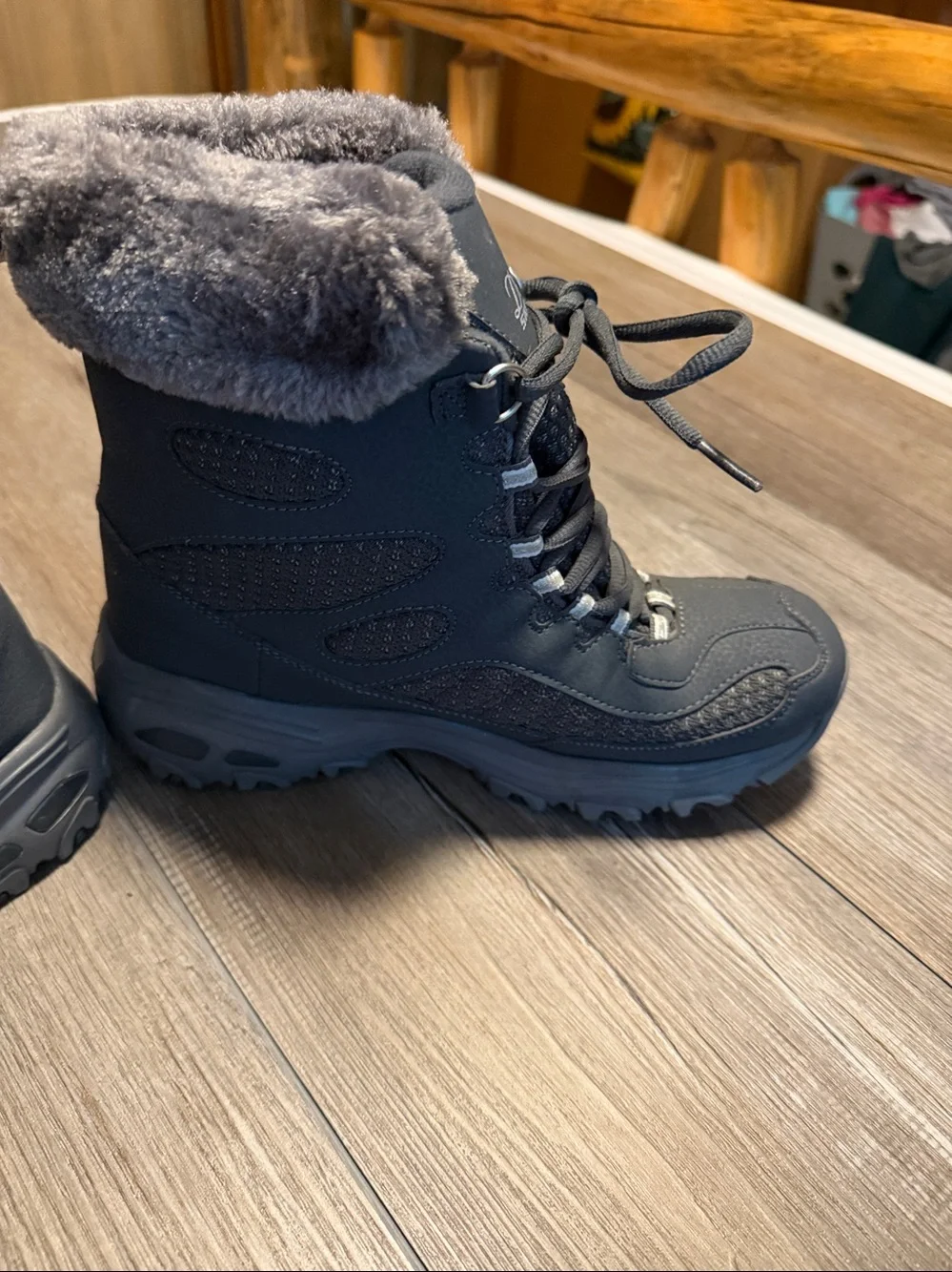 Skechers warm faux