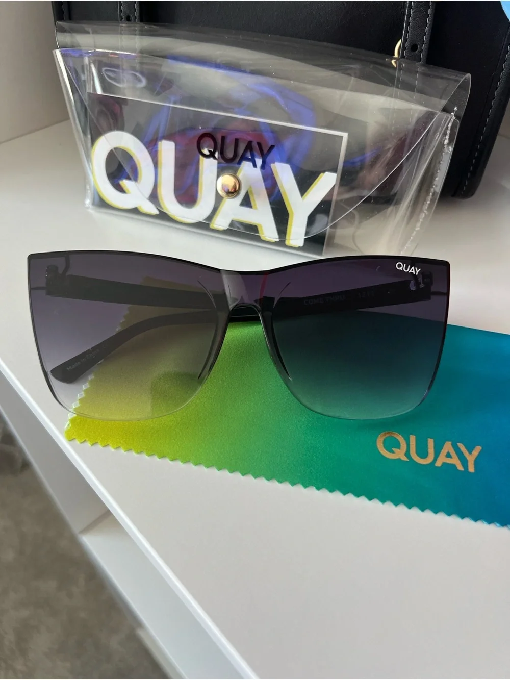 Quay Australia bold cat