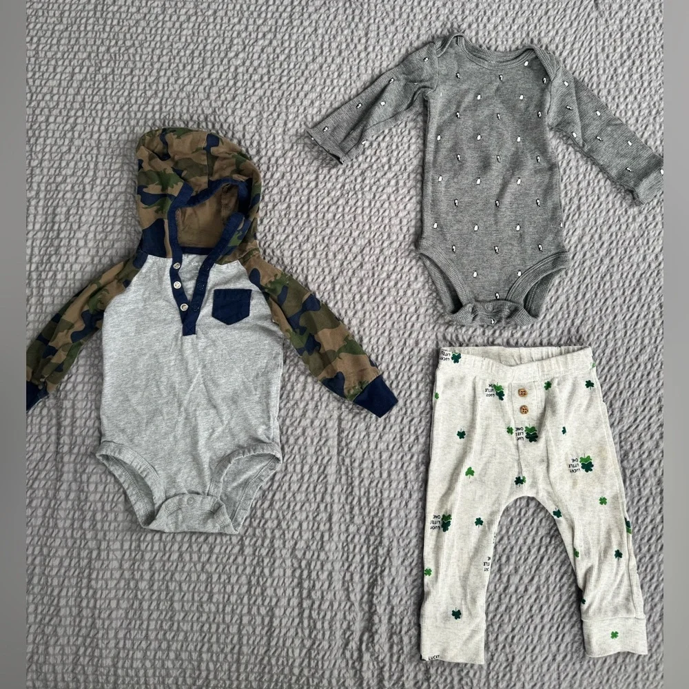 ⚠️3 Carter’s Baby Clothes⚠️