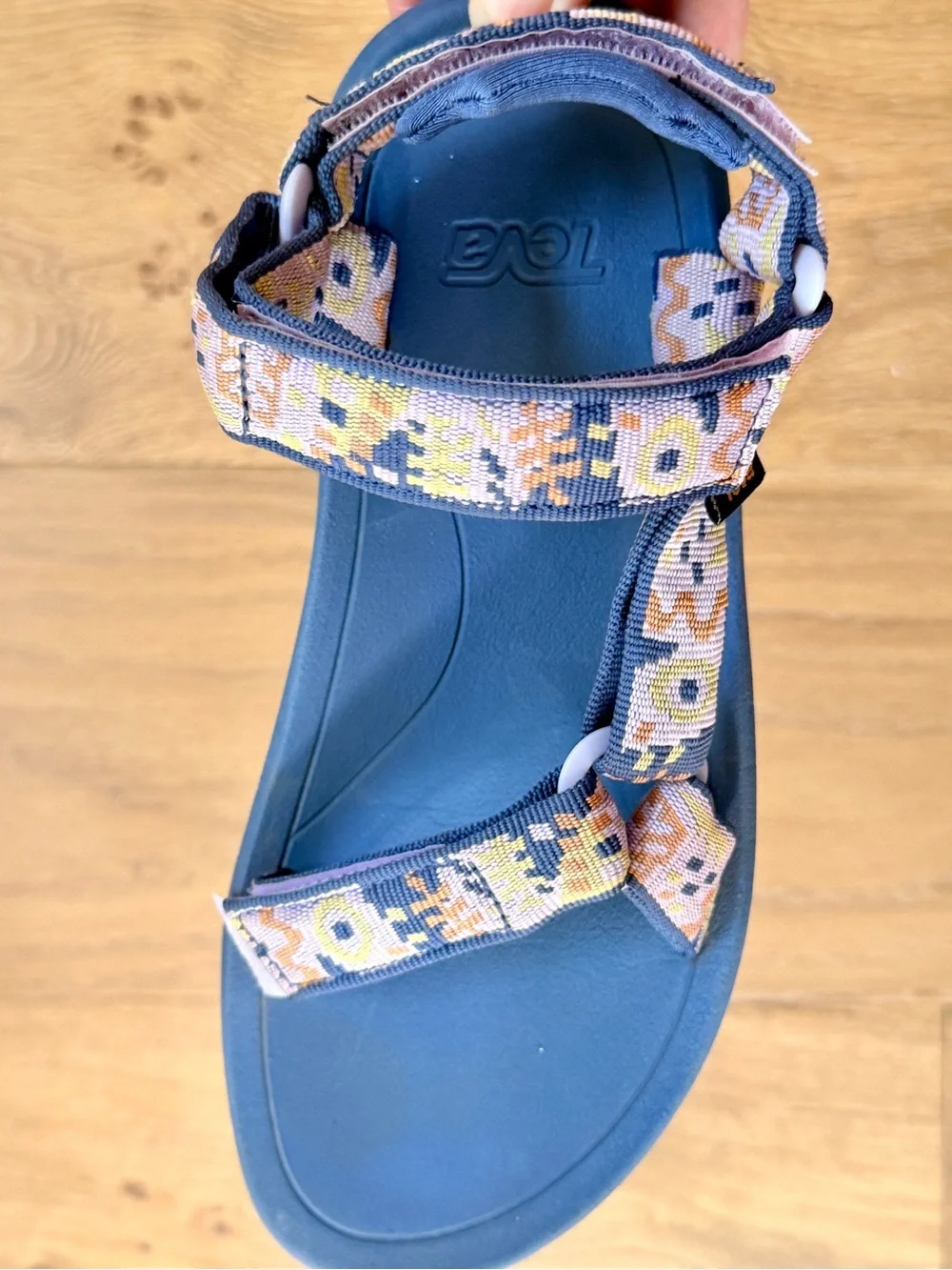 Teva kids hurricane