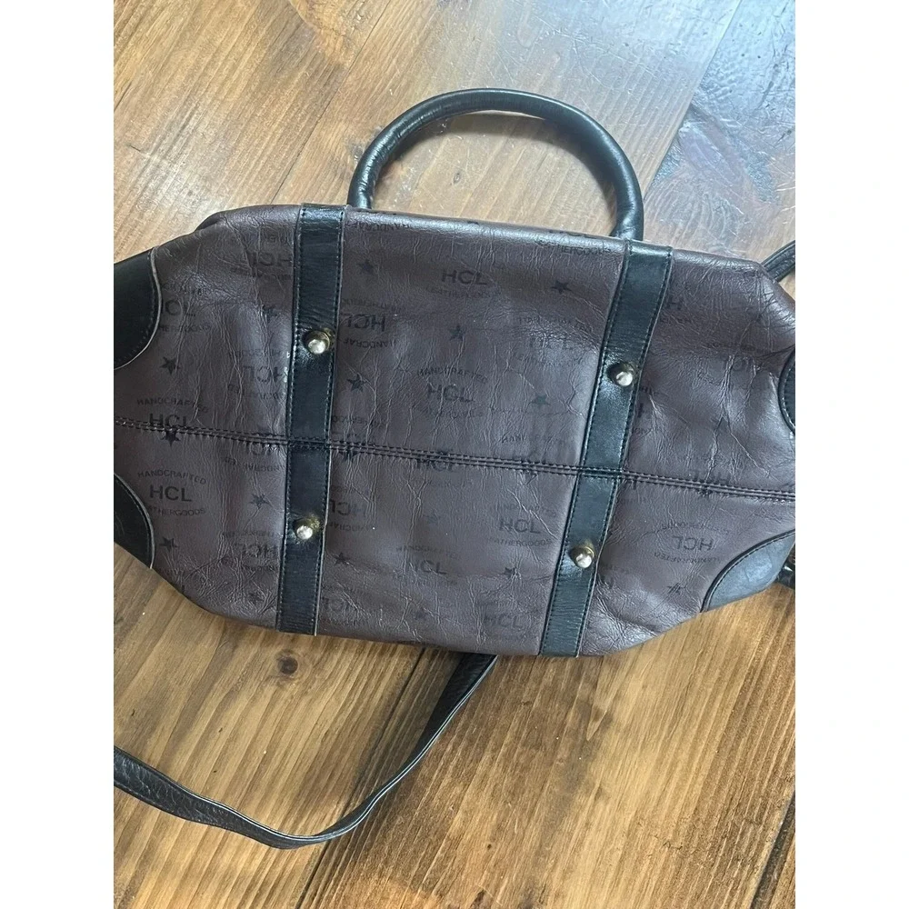 Hcl pull monogrammed tan