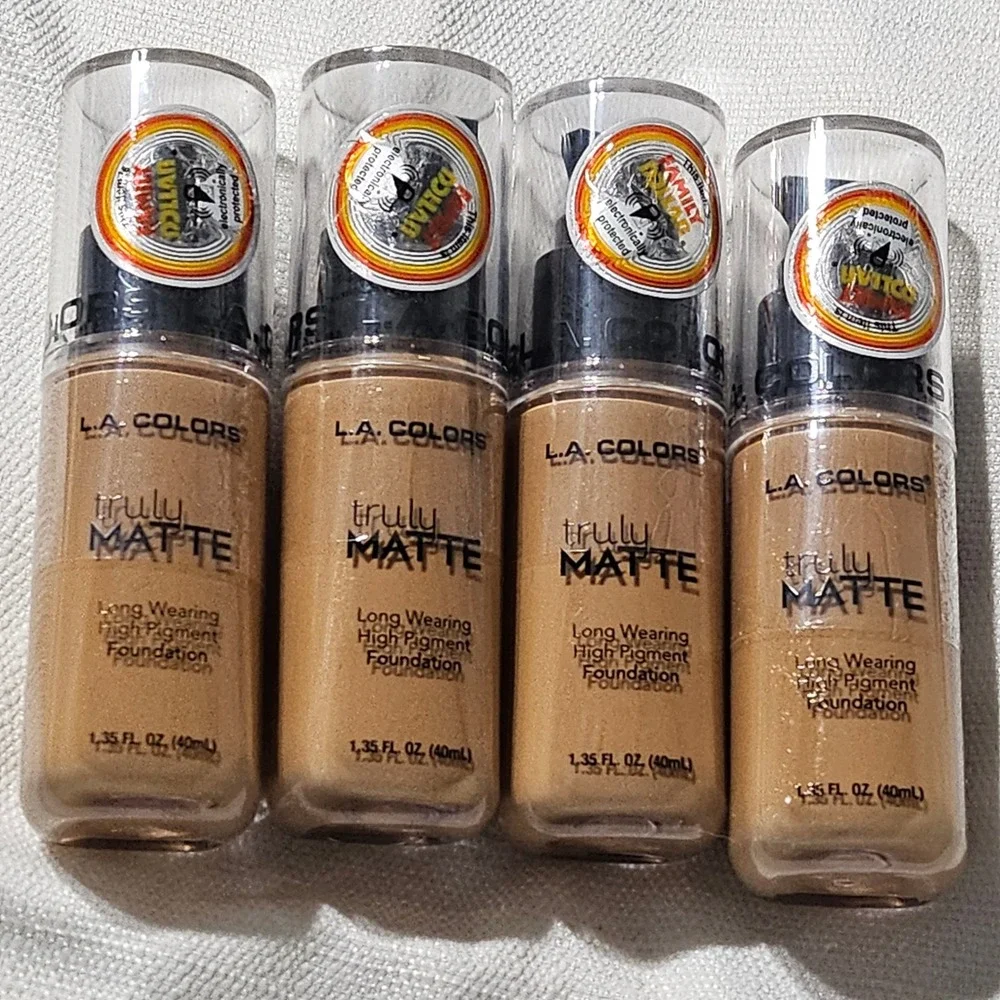 LA COLORS Truly Matte Long‎ Wearing High Pigment Foundation Cafe CLM360 4 Pack