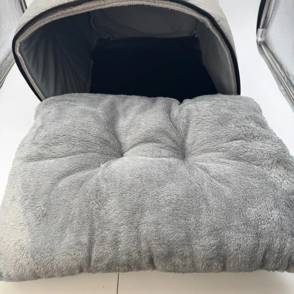 N/A gray plush