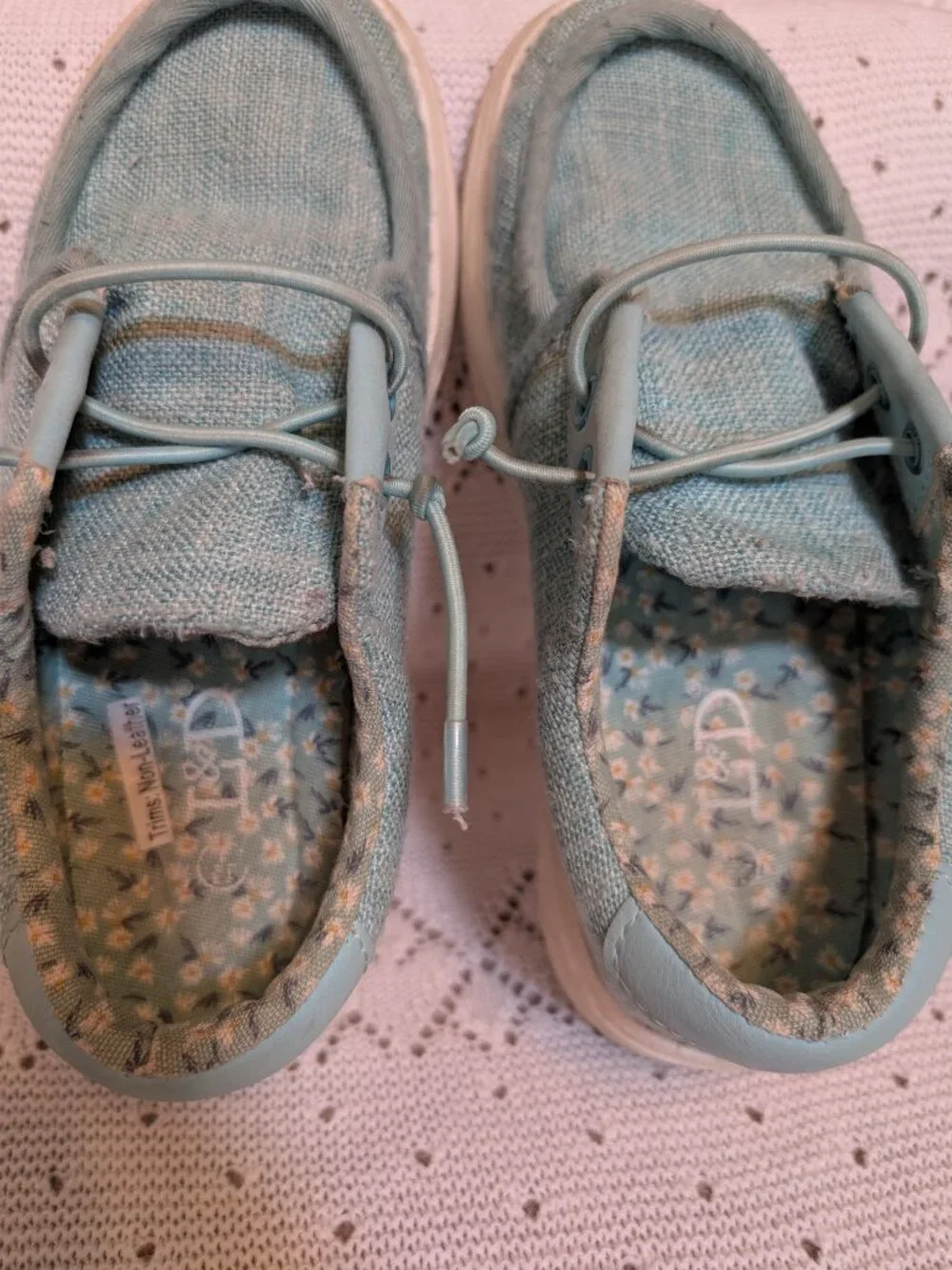 Lilly & Dan blue slip