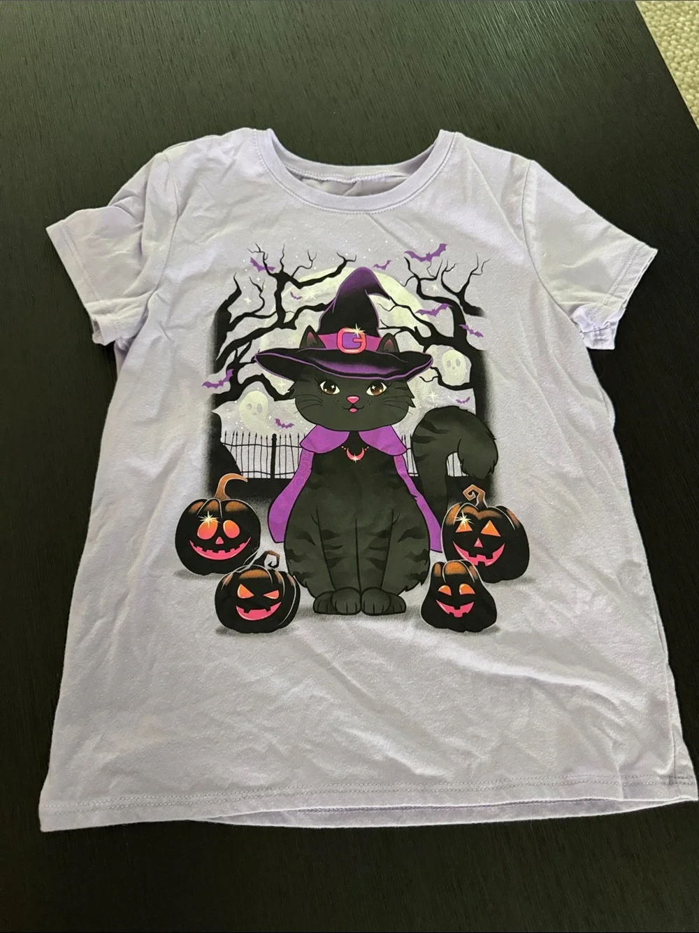 New size 7/8 Kids Halloween Black Cat Witch Costume Tee in Lavender