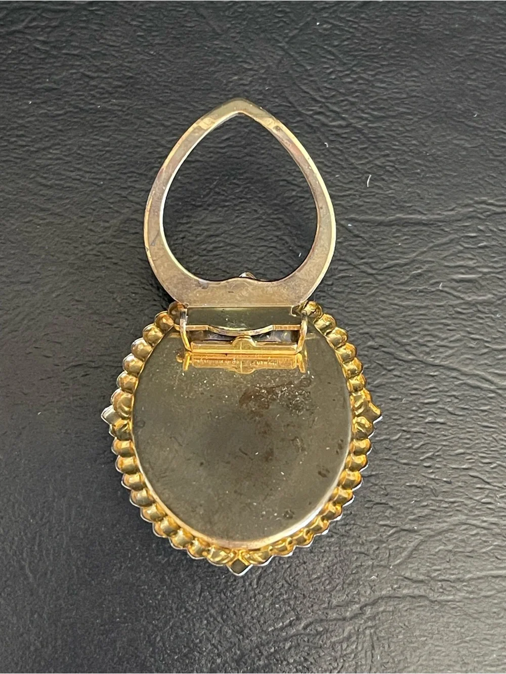 N/A oval carved