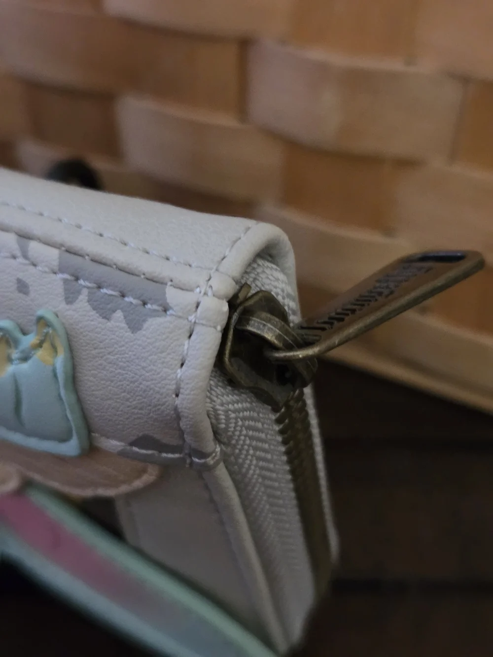 Loungefly zip wallet