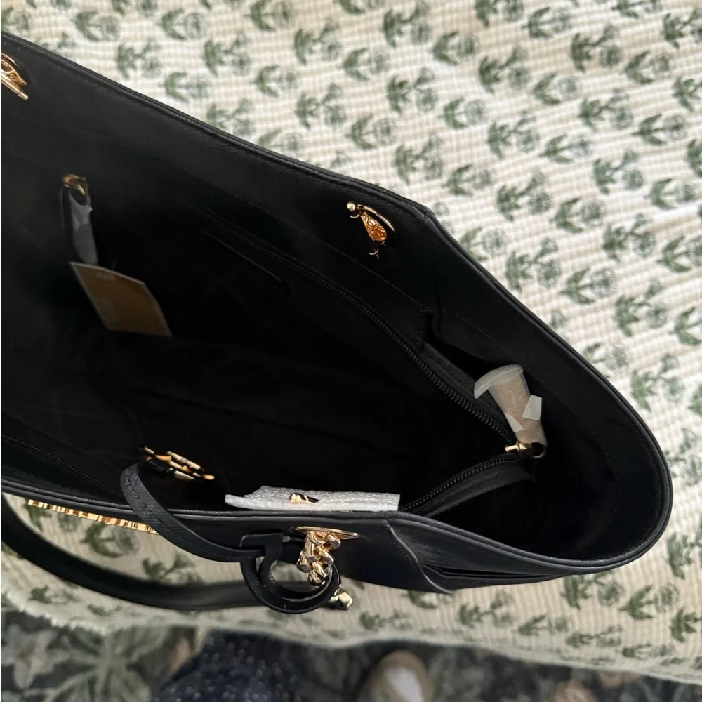 Michael Kors chic black
