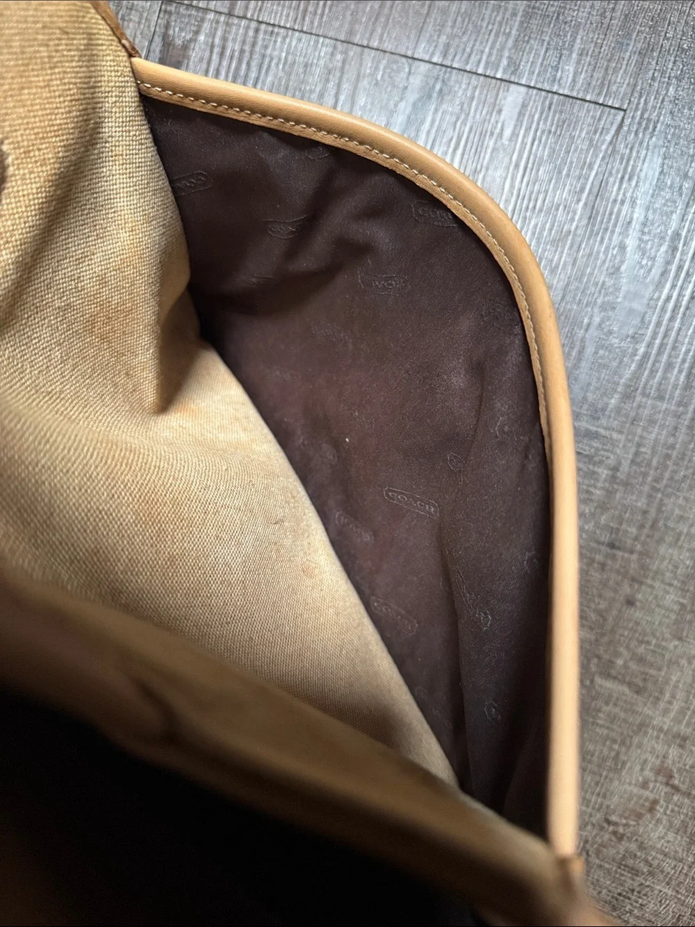 Coach tote tan