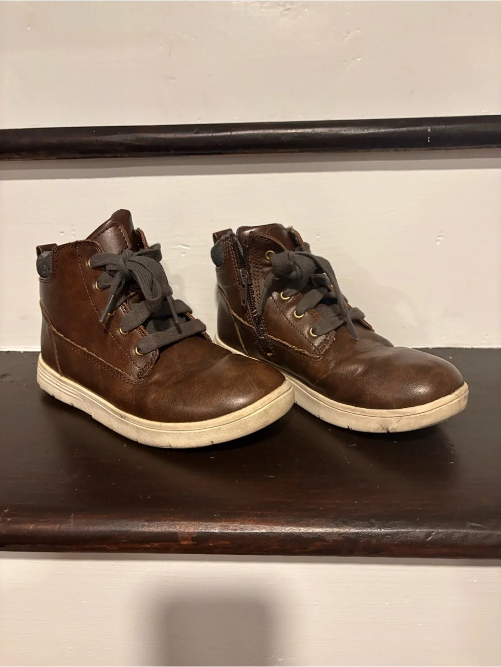 Cat & Jack Brown Leather-Look High-Top Shoe/boots with both Laces and side zip