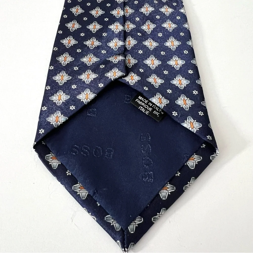 Hugo Boss 100% silk