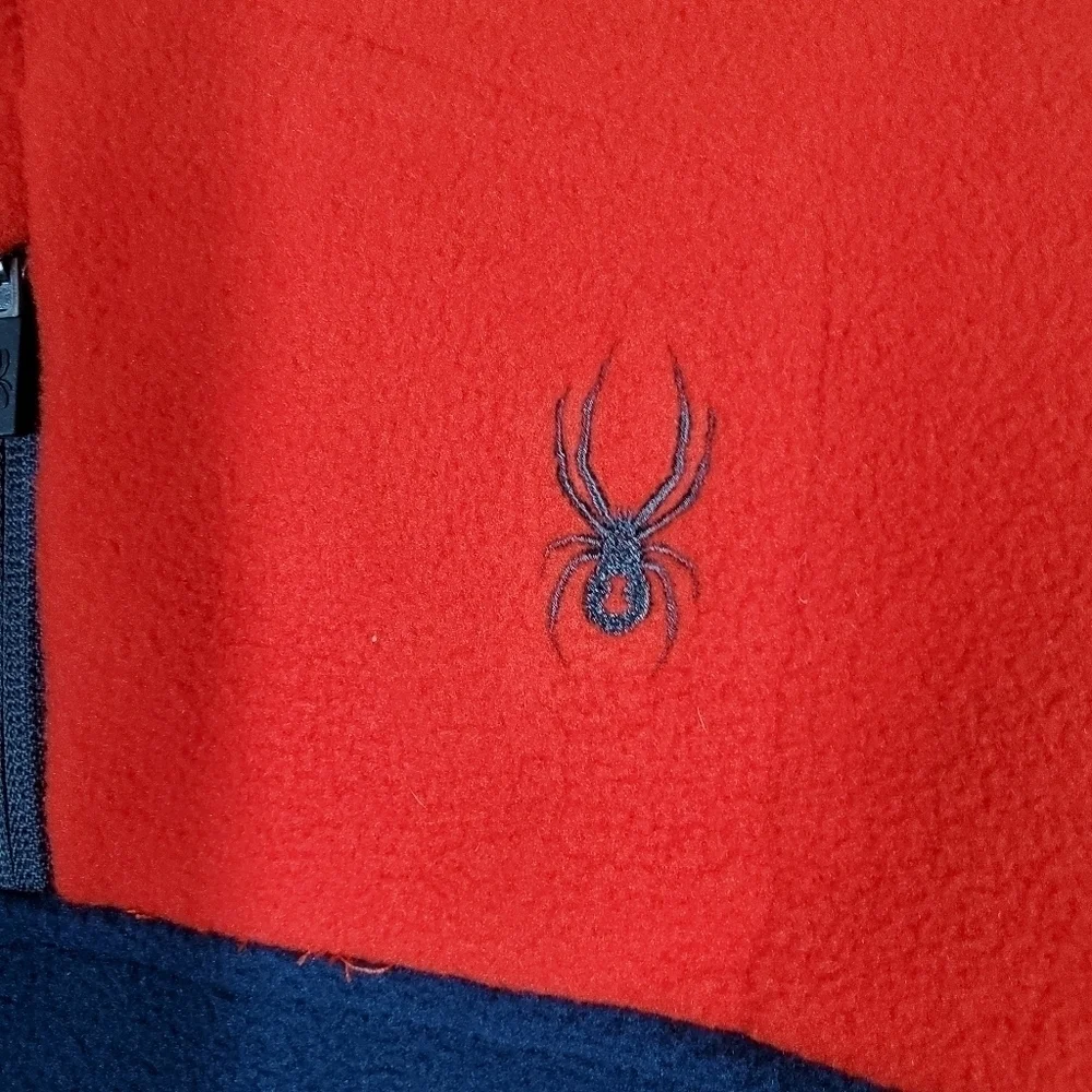 Spyder snap closure