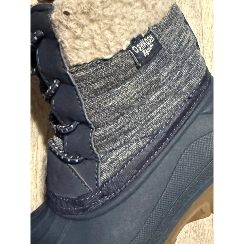 OshKosh B'gosh‎ Toddler Boys Blue Gray Snow Boots Size 8 Waterproof Winter Shoes