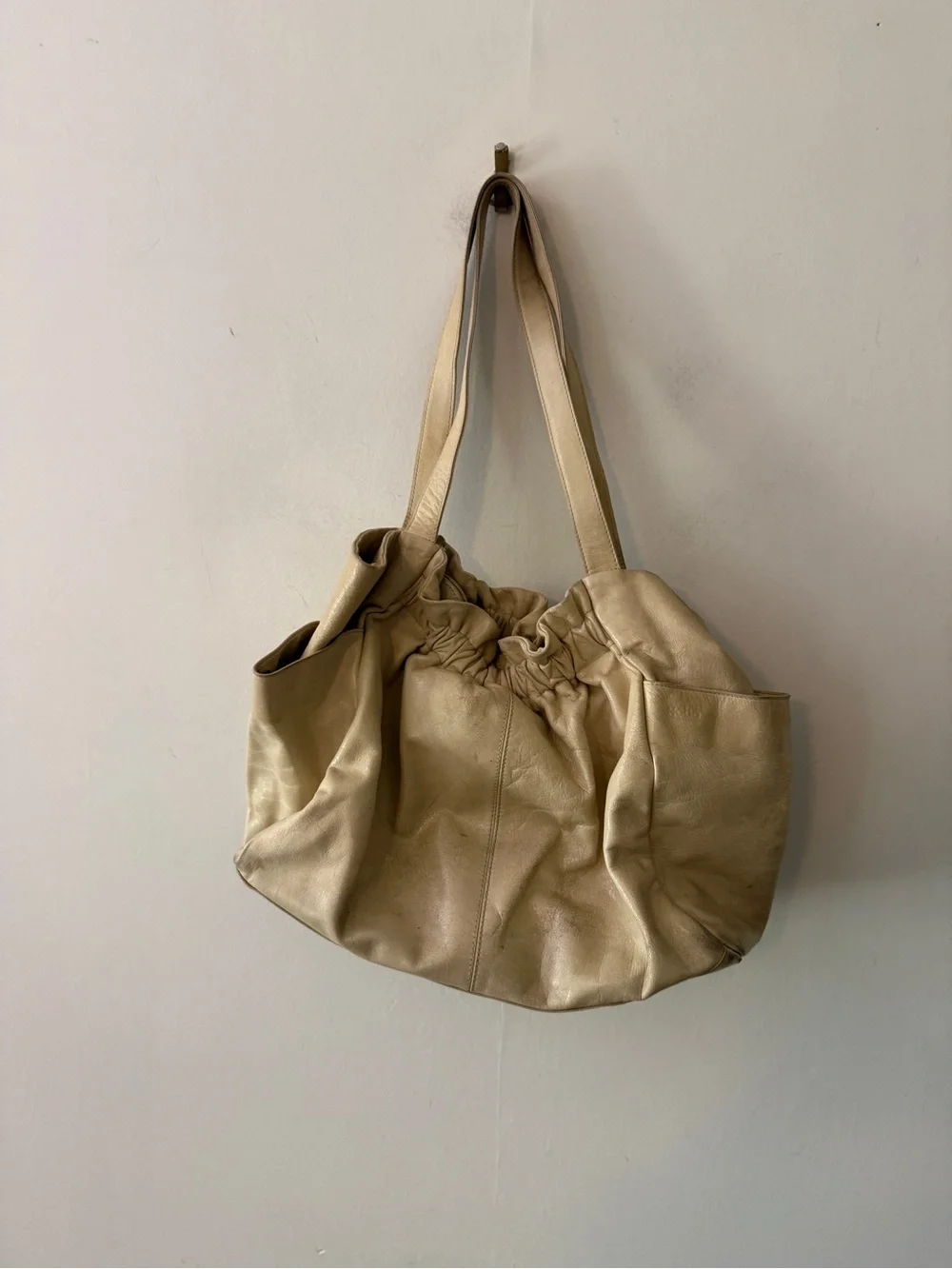 HOBO Cream Gathered Leather Shoulder Tote