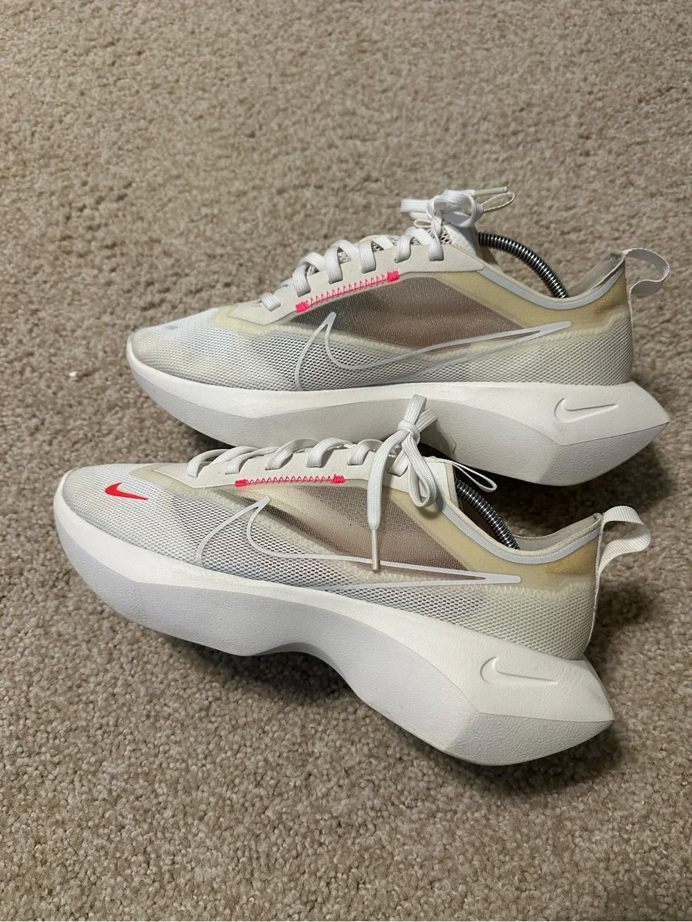 Nike women vista